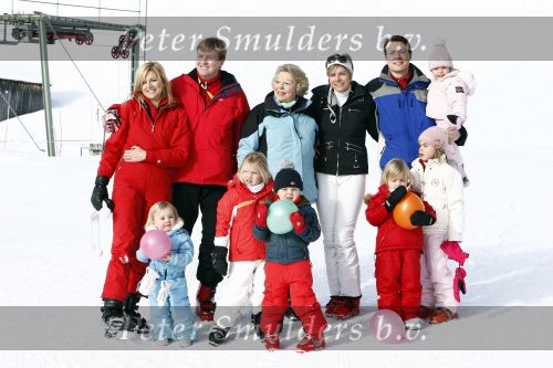 Lech 16 februari 2009
Fotosessie met de koninklijke familie in Oberlech. Koningin Beatrix Prins Willem Alexander Prinses Maxima Amalia Alexia Ariane Prins Constantijn Prins es Laurentien Claus Cazimir Eloise en  Leonore.
Peter Smulders bv
