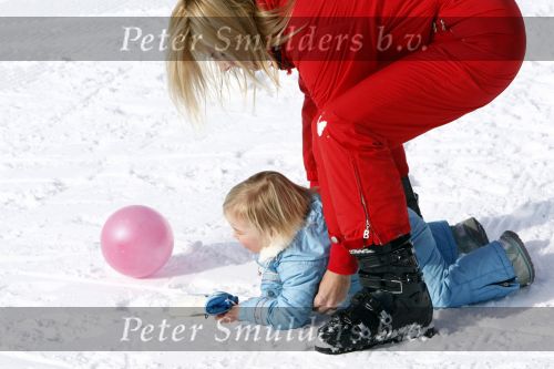 Lech 16 februari 2009
Fotosessie met de koninklijke familie in Oberlech. Koningin Beatrix Prins Willem Alexander Prinses Maxima Amalia Alexia Ariane Prins Constantijn Prins es Laurentien Claus Cazimir Eloise en  Leonore.
Peter Smulders bv