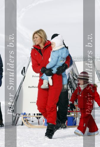 Lech 16 februari 2009
Fotosessie met de koninklijke familie in Oberlech. Koningin Beatrix Prins Willem Alexander Prinses Maxima Amalia Alexia Ariane Prins Constantijn Prins es Laurentien Claus Cazimir Eloise en  Leonore.
Peter Smulders bv