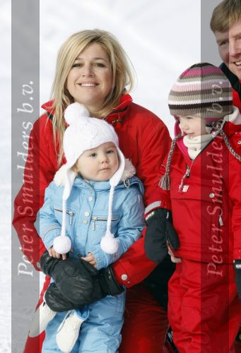 Lech 16 februari 2009
Fotosessie met de koninklijke familie in Oberlech. Koningin Beatrix Prins Willem Alexander Prinses Maxima Amalia Alexia Ariane Prins Constantijn Prins es Laurentien Claus Cazimir Eloise en  Leonore.
Peter Smulders bv