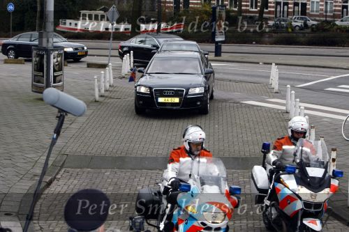Amsterdam 17 maart 2008
Prinses Maxima in het tropenmuseum bij de stichting Aflatoun. audi a8
Peter Smulders bv