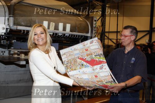 Mdedemblik 17 oktober 2007
Prinses Maxima  bezoekt de Jumbo speelgoed fabriek en doet werk achter de lopende band. Ook speelt ze met kinderen mens erger je niet.