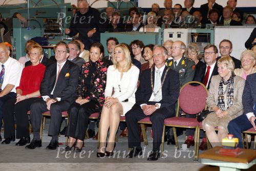 Mdedemblik 17 oktober 2007
Prinses Maxima  bezoekt de Jumbo speelgoed fabriek en doet werk achter de lopende band. Ook speelt ze met kinderen mens erger je niet.
