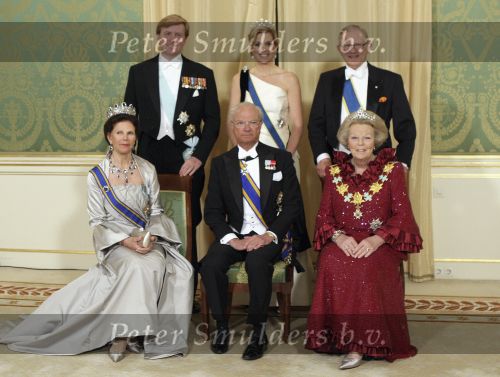 Den Haag 21 april 2009
Staatsbezoek van Koning Carl Gustav en koningin Silvia aan Nederland. Prinses Maxima Koningin Beatrix Prins Willem Alexander Pieter v Vollenhoven en prinses Margriet.
Peter Smulders bv