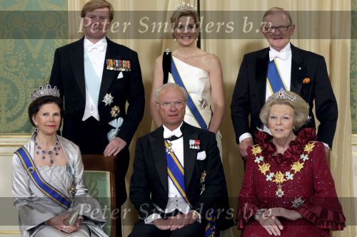 Den Haag 21 april 2009
Staatsbezoek van Koning Carl Gustav en koningin Silvia aan Nederland. Prinses Maxima Koningin Beatrix Prins Willem Alexander Pieter v Vollenhoven en prinses Margriet.
Peter Smulders bv