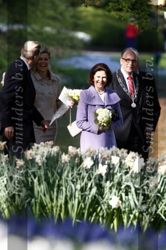 Lisse 22 april 2009
Prinses maxima en Koningin Silvia van Zweden in de keukenhof.
Peter Smulders bv