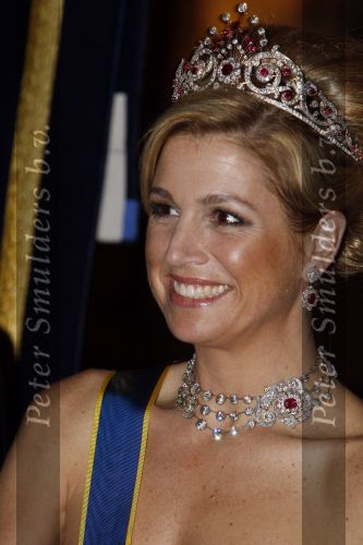 Den Haag 22 april 2009
Diner met de koninklijke familie van zweden en nederland. Aanwezig waren Prinses Maxima Koningin Beatrix Prins Willem Alexander Prinses Margriet Koning Carl Gustav en Koningin Silvia.
Peter Smulders bv