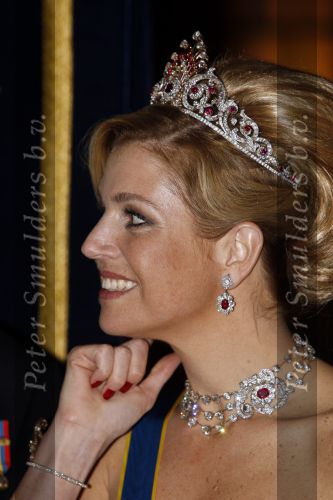 Den Haag 22 april 2009
Diner met de koninklijke familie van zweden en nederland. Aanwezig waren Prinses Maxima Koningin Beatrix Prins Willem Alexander Prinses Margriet Koning Carl Gustav en Koningin Silvia.
Peter Smulders bv
