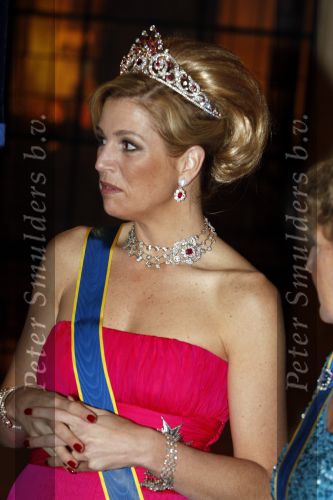 Den Haag 22 april 2009
Diner met de koninklijke familie van zweden en nederland. Aanwezig waren Prinses Maxima Koningin Beatrix Prins Willem Alexander Prinses Margriet Koning Carl Gustav en Koningin Silvia.
Peter Smulders bv