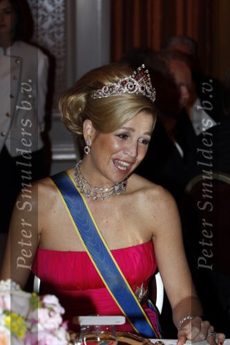 Den Haag 22 april 2009
Diner met de koninklijke familie van zweden en nederland. Aanwezig waren Prinses Maxima Koningin Beatrix Prins Willem Alexander Prinses Margriet Koning Carl Gustav en Koningin Silvia.
Peter Smulders bv