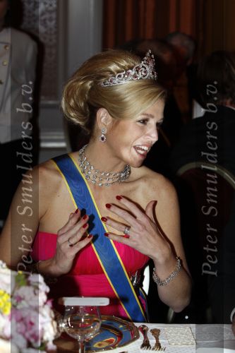 Den Haag 22 april 2009
Diner met de koninklijke familie van zweden en nederland. Aanwezig waren Prinses Maxima Koningin Beatrix Prins Willem Alexander Prinses Margriet Koning Carl Gustav en Koningin Silvia.
Peter Smulders bv