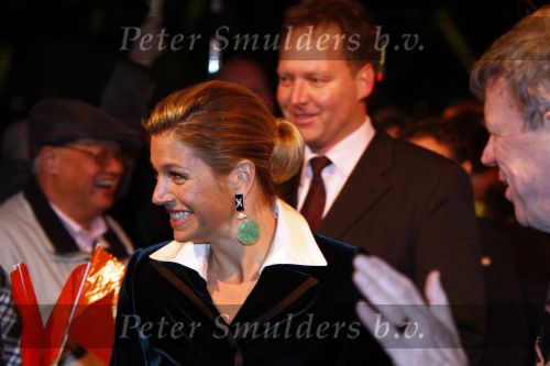 Rotterdam 24 januari 2008
Prinses Maxima doopt boot in rotterdam . Burgemeester Ivo Opstelten ontvangt haar.