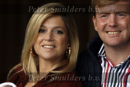 Den Haag 26 juni 2007
Fotomoment met Prins Willem Alexander Maxima Prinses Amalia Alexia en Ariane bij de koninklijke stallen. Prinses Alexia viert haar 2e verjaardag.