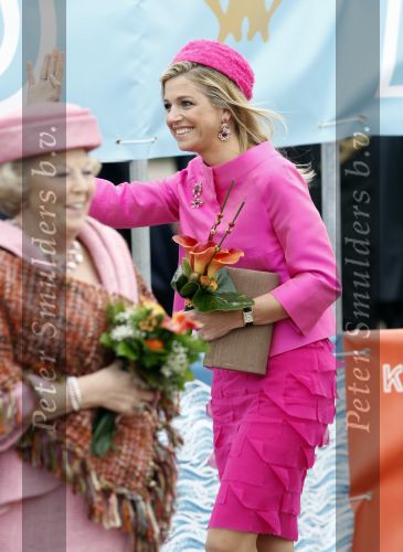 Makkum en Franeker30 april 2008
Koninginnedag 2008 met Koningin Beatrix Prins Willem Alexander Friso Constantijn Maurits Floris Pieter Christiaan Pieter v Vollenhoven en de prinsessen Maxima Laurentien Mabel Aimee Anita Margriet en Marilene.
Peter Smulders bv