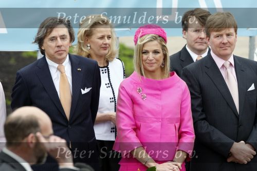 Makkum en Franeker30 april 2008
Koninginnedag 2008 met Koningin Beatrix Prins Willem Alexander Friso Constantijn Maurits Floris Pieter Christiaan Pieter v Vollenhoven en de prinsessen Maxima Laurentien Mabel Aimee Anita Margriet en Marilene.
Peter Smulders bv