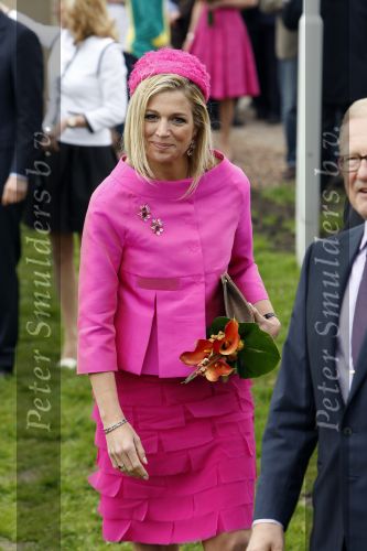 Makkum en Franeker30 april 2008
Koninginnedag 2008 met Koningin Beatrix Prins Willem Alexander Friso Constantijn Maurits Floris Pieter Christiaan Pieter v Vollenhoven en de prinsessen Maxima Laurentien Mabel Aimee Anita Margriet en Marilene.
Peter Smulders bv