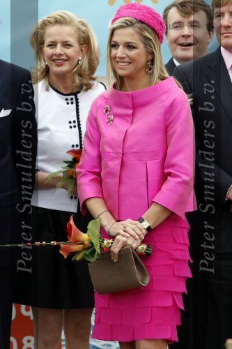 Makkum en Franeker30 april 2008
Koninginnedag 2008 met Koningin Beatrix Prins Willem Alexander Friso Constantijn Maurits Floris Pieter Christiaan Pieter v Vollenhoven en de prinsessen Maxima Laurentien Mabel Aimee Anita Margriet en Marilene.
Peter Smulders bv