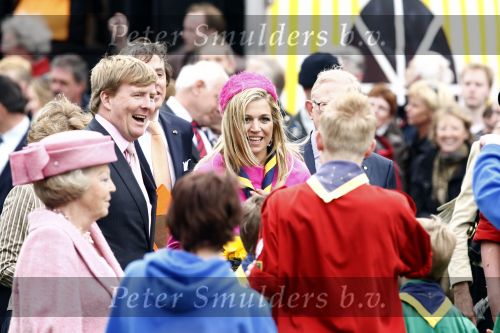 Makkum en Franeker30 april 2008
Koninginnedag 2008 met Koningin Beatrix Prins Willem Alexander Friso Constantijn Maurits Floris Pieter Christiaan Pieter v Vollenhoven en de prinsessen Maxima Laurentien Mabel Aimee Anita Margriet en Marilene.
Peter Smulders bv