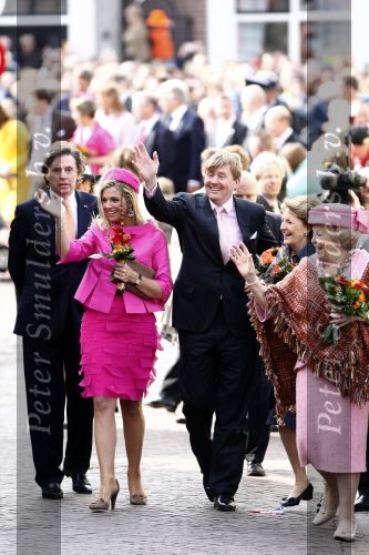 Makkum en Franeker30 april 2008
Koninginnedag 2008 met Koningin Beatrix Prins Willem Alexander Friso Constantijn Maurits Floris Pieter Christiaan Pieter v Vollenhoven en de prinsessen Maxima Laurentien Mabel Aimee Anita Margriet en Marilene.
Peter Smulders bv