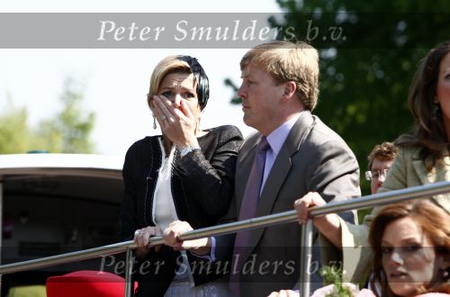 Apeldoorn 30 april 2009
Prinses Maxima en Prins Willem Alexander schrikken van het ongeluk / aanslag
die tijdens koninginnedag plaats vindt.
Peter Smulders bv