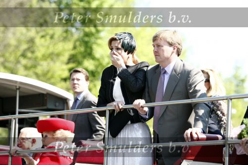 Apeldoorn 30 april 2009
Prinses Maxima en Prins Willem Alexander schrikken van het ongeluk / aanslag
die tijdens koninginnedag plaats vindt.
Peter Smulders bv