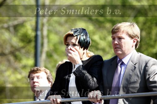 Apeldoorn 30 april 2009
Prinses Maxima en Prins Willem Alexander schrikken van het ongeluk / aanslag
die tijdens koninginnedag plaats vindt.
Peter Smulders bv