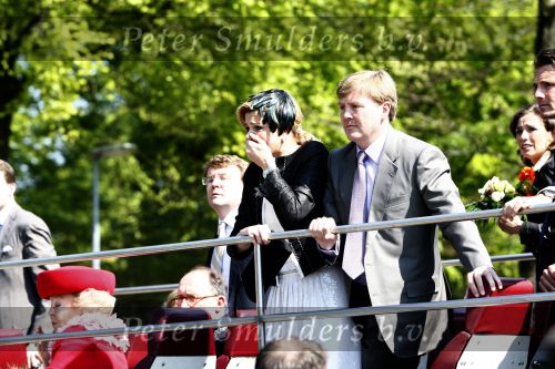 Apeldoorn 30 april 2009
Prinses Maxima en Prins Willem Alexander schrikken van het ongeluk / aanslag
die tijdens koninginnedag plaats vindt.
Peter Smulders bv