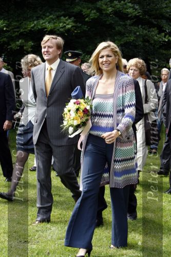 Wassenaar 31 mei 2008
Prinses Maxima en Prins Willem Alexander openen de beeldentuin bij het stadhuis van Wassenaar.
