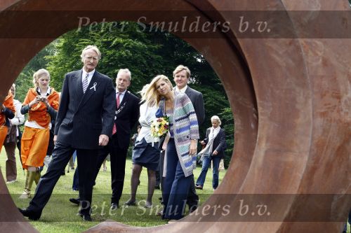 Wassenaar 31 mei 2008
Prinses Maxima en Prins Willem Alexander openen de beeldentuin bij het stadhuis van Wassenaar.