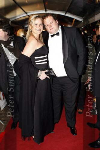 Amsterdam 17 maart 2008
Premiere Zomerhitte in Tuschinski. Menno Kohler kussend met vriendin
Peter Smulders bv