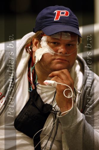 Amsterdam 21 april 2008
Menno Kohler bij het lucas ziekenhuis. Hij ligt daar voor onderzoek omdat hij s nachts soms stopt met adem halen.
Peter Smulders bv