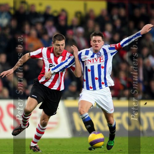 Seizoen 2007-2008 
Eindhoven 09-02-2008 PSV - sc Heerenveen uitslag 1-1. 
Duel tussen psv speler Danny Koevermans en Michael 
Foto Peter Smulders BV