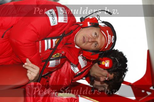 Barcelona 11 maart 2009
Michael Schumacher bij test van Ferrari formule 1 team.
Peter Smulders bv