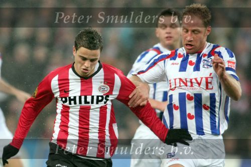 Eindhoven, 27 Februari 2009 Kompetitiewedstrijd PSV-SC Heerenveen.
Eindstand 2-3
Michel Breuer in duel met Ibrahim Affelay
Foto Peter Smulders BV