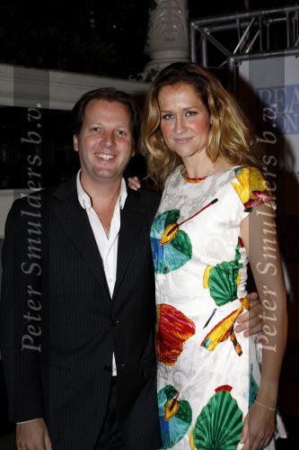 Amsterdam 11 oktober 2007
Beau monde awards in het amstel hotel. Paulien Huizinga met Michiel Mol