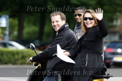 Amsterdam 18 mei 2008
Leco v Zadelhoff viert zijn 40e verjaardag met zijn vrienden in het hilton en ze maken een scooter rally door Amsterdam. 
Michiel Mol en Angela Groothuizen