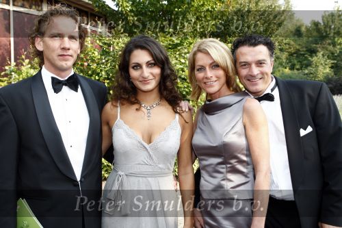 Kaatsheuvel 28 september 2008
Premiere Sound of Music in het eftleing theater. milika Peterzon met vriend Jurgen Smit en dochter met vriend
Peter Smulders bv