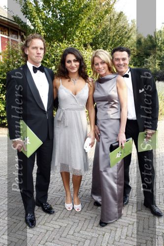 Kaatsheuvel 28 september 2008
Premiere Sound of Music in het eftleing theater. milika Peterzon met vriend Jurgen Smit en dochter met vriend
Peter Smulders bv