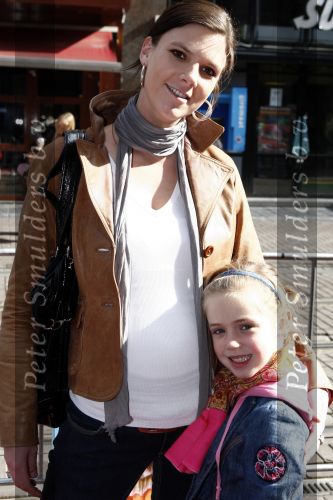 Mirjam v Mourik zwanger met haar dochter