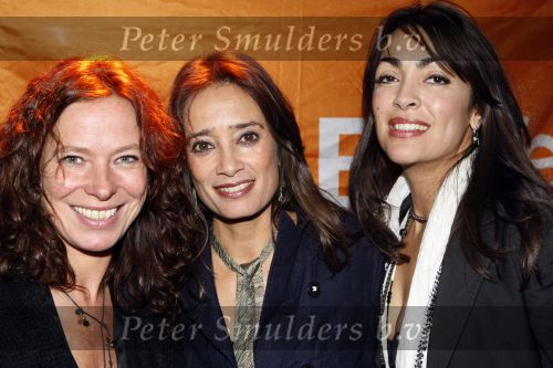 Blaricum 11 november 2007
Feestje bij red sun voor Orange Babies. Monique Kleeman met vriendin en zus Suzanne Kleeman