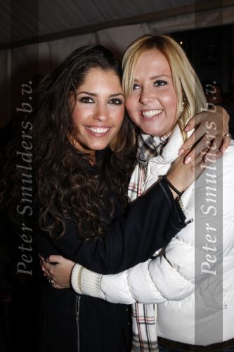 Hilversum 13 december 2007
Jan Smit en Yolanthe Cabau v Kasbergen bij de winter presentatie van de tros. Yolanthe en Monique Smit