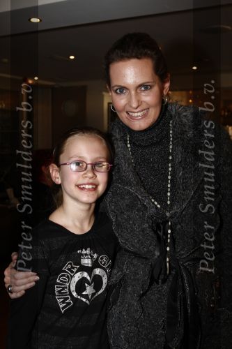 Loosdrecht 29 januari 2009
Presentatie dvd Ria Valk in Golden tulip hotel. Monique de Keulenaar met dochter
Peter Smulders bv