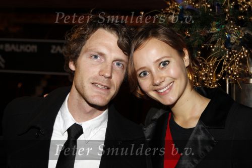 Amsterdam 10 december 2007
Premiere Meat the truth in Tuschinski met oa Georgina Verbaan en Antonie Kamerling. Monique v d Werff met vriend