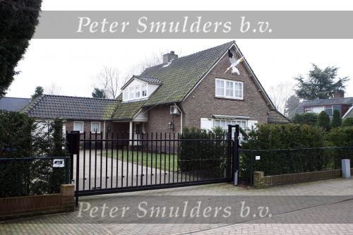 Huizen 16 januari 2009
Nance Coolen haar huis versierd na geboorte van zoontje Robin.
Peter Smulders bv