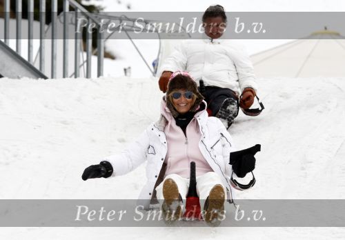 Lech 27 februari 2008
Rene en Natasja Froger aan het rodelen met Maxime en didier op wintersport vakantie.
Peter Smulders bv