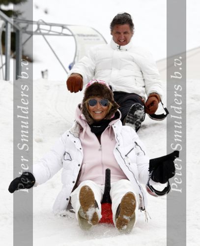 Lech 27 februari 2008
Rene en Natasja Froger aan het rodelen met Maxime en didier op wintersport vakantie.
Peter Smulders bv