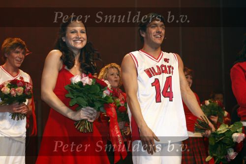 Tilburg 25 januari 2009
Premiere High school musical in de schouwburg van Tilburg met in de hoofdrollen Tommie Christiaan Nathalie v Gent Sarah Chronis Paul Boereboom Maickel Leijenhorst en Natalie la Rose.
Peter Smulders bv