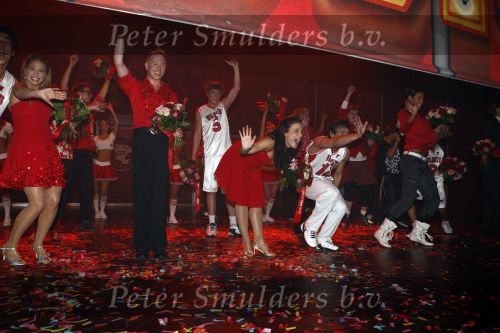 Tilburg 25 januari 2009
Premiere High school musical in de schouwburg van Tilburg met in de hoofdrollen Tommie Christiaan Nathalie v Gent Sarah Chronis Paul Boereboom Maickel Leijenhorst en Natalie la Rose.
Peter Smulders bv