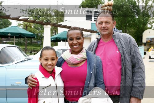 Biddinghuizen 26 april 2009
Bn ers in Walibi. Nelli Cooman met man en dochter
Peter smulders bv