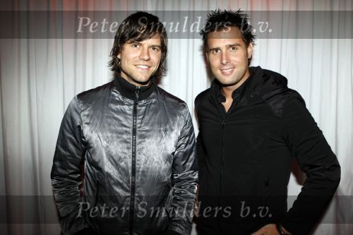 Uitgeest 19 januari 2009
Feest Henk Geels n Bobs saloon.Nick en Simon
Peter Smulders bv